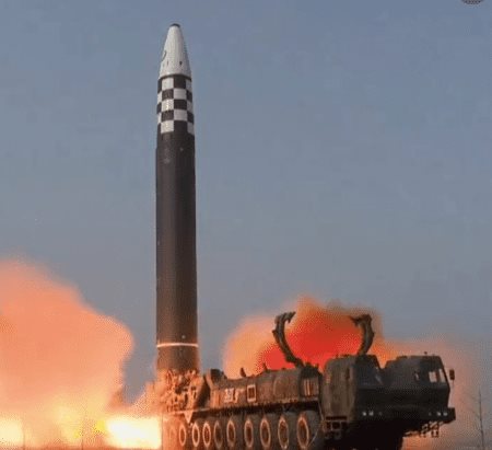 EE.UU. y Corea del Sur lanzan 8 misiles en respuesta a test norcoreano