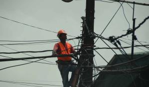 RD lidera países con pérdidas de energía eléctrica, a pesar de aumentar clientes con facturación