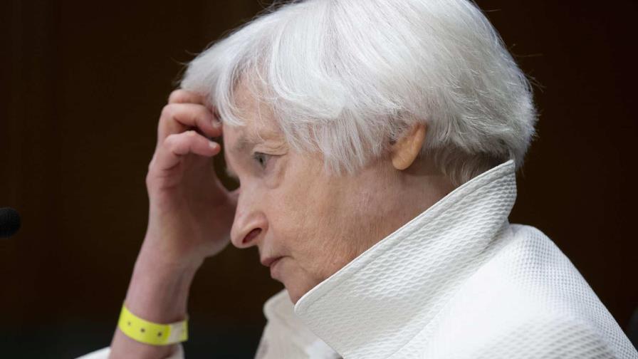 Yellen dice que el nivel de inflación en Estados Unidos es inaceptable