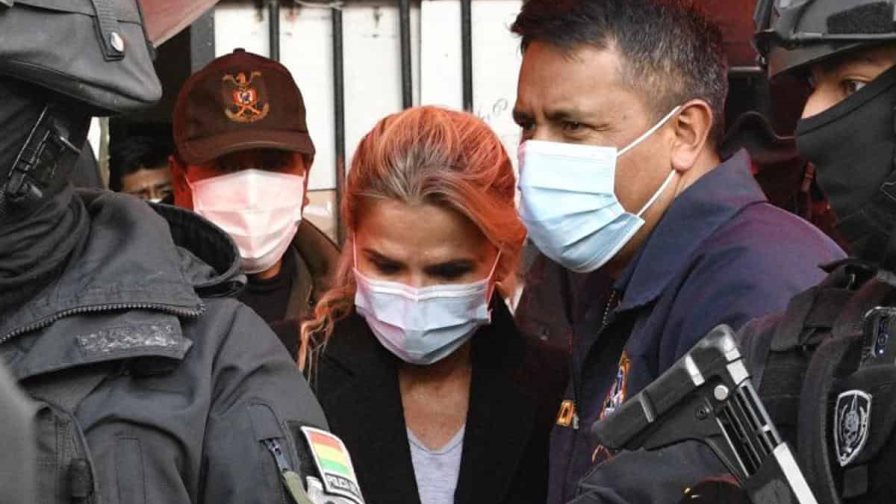 Fiscalía de Bolivia pide 15 años de cárcel para Áñez en reinicio de juicio