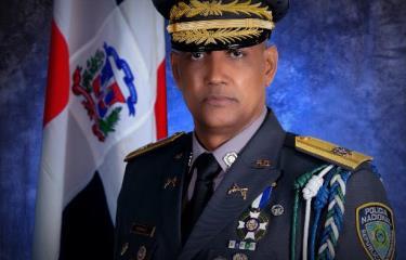 Policía Nacional dispone honras fúnebres ante fallecimiento del general Cristóbal Morales