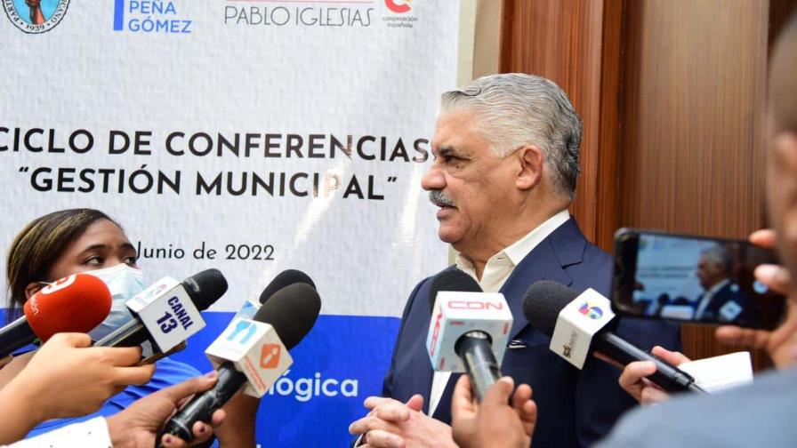 Miguel Vargas cuestiona política “de mano dura” del Gobierno contra la delincuencia Miguel Vargas cuestiona política “de mano dura” del Gobierno contra la delincuencia