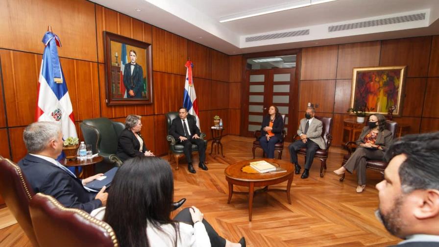 Jueces de Corte Suprema de Panamá socializan con miembros del Poder Judicial dominicano