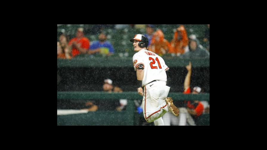 Con 5 jonrones y Orioles doblegan a Cachorros.