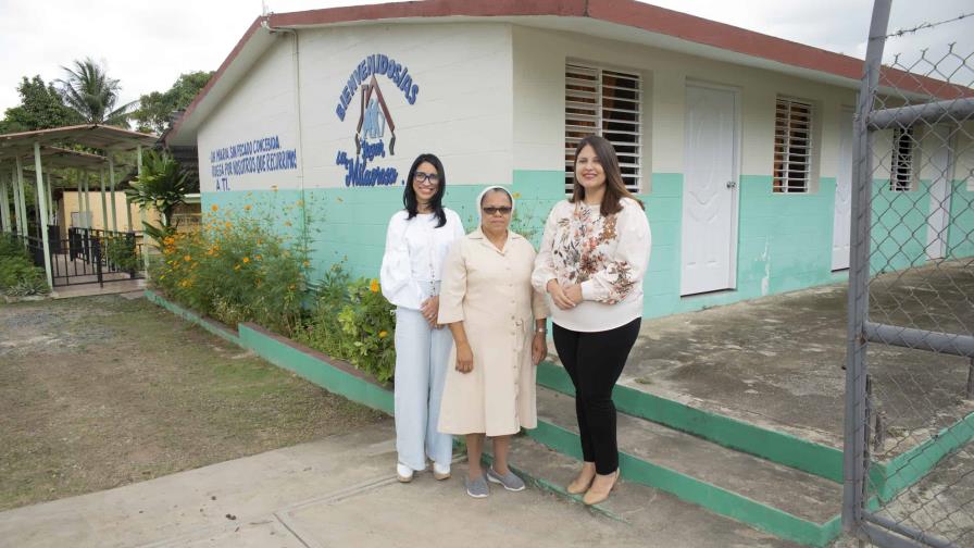Hospiten Santo Domingo dona camas a hogar de adultos mayores Hospiten Santo Domingo dona camas a hogar de adultos mayores