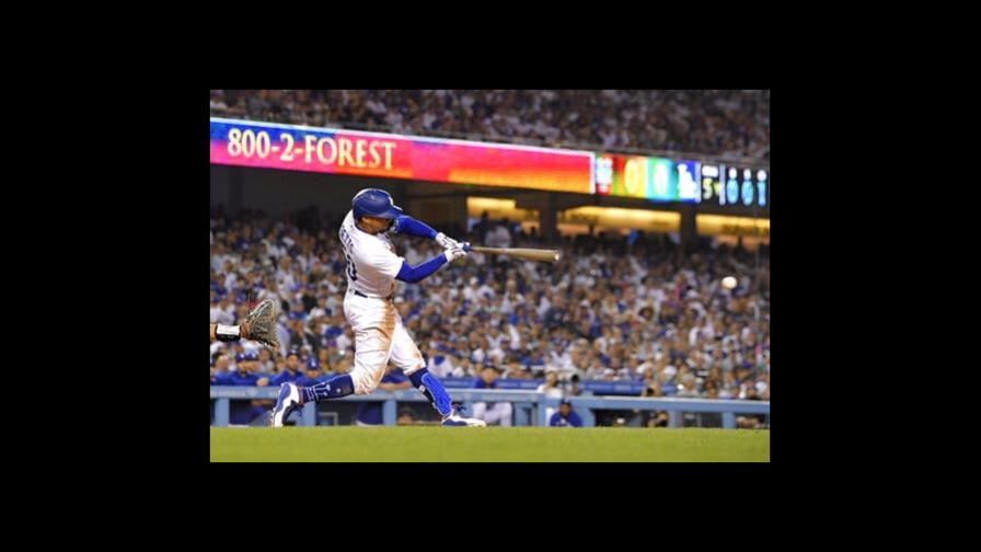 Mike Scioscia y Jimmy Rollins, managers en Juego de Futuras Estrellas