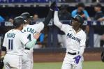 Chisholm pega dos jonrones, incluido grand slam; Marlins ganan