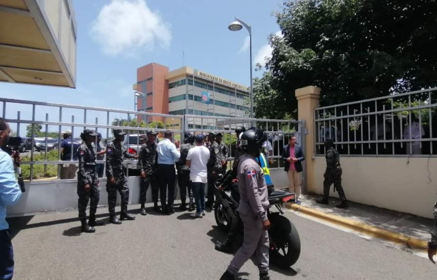 Miguel Cruz salió de Medio Ambiente a pie y luego tomó un motor, tras asesinar a Orlando Jorge Mera