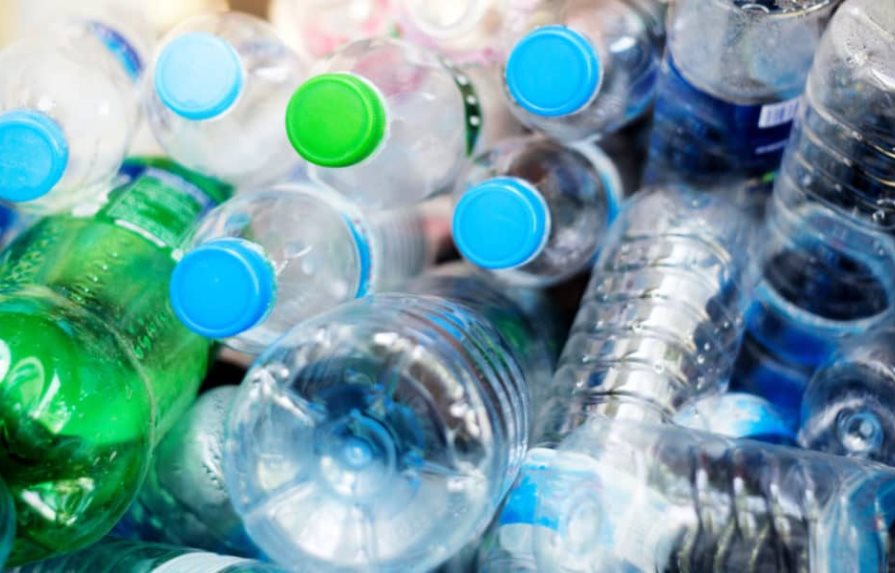 EEUU espera abandonar los plásticos de un solo uso en terreno público en 2032