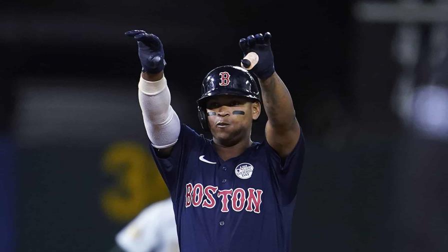 Rafael Devers sigue pasando por debajo del radar