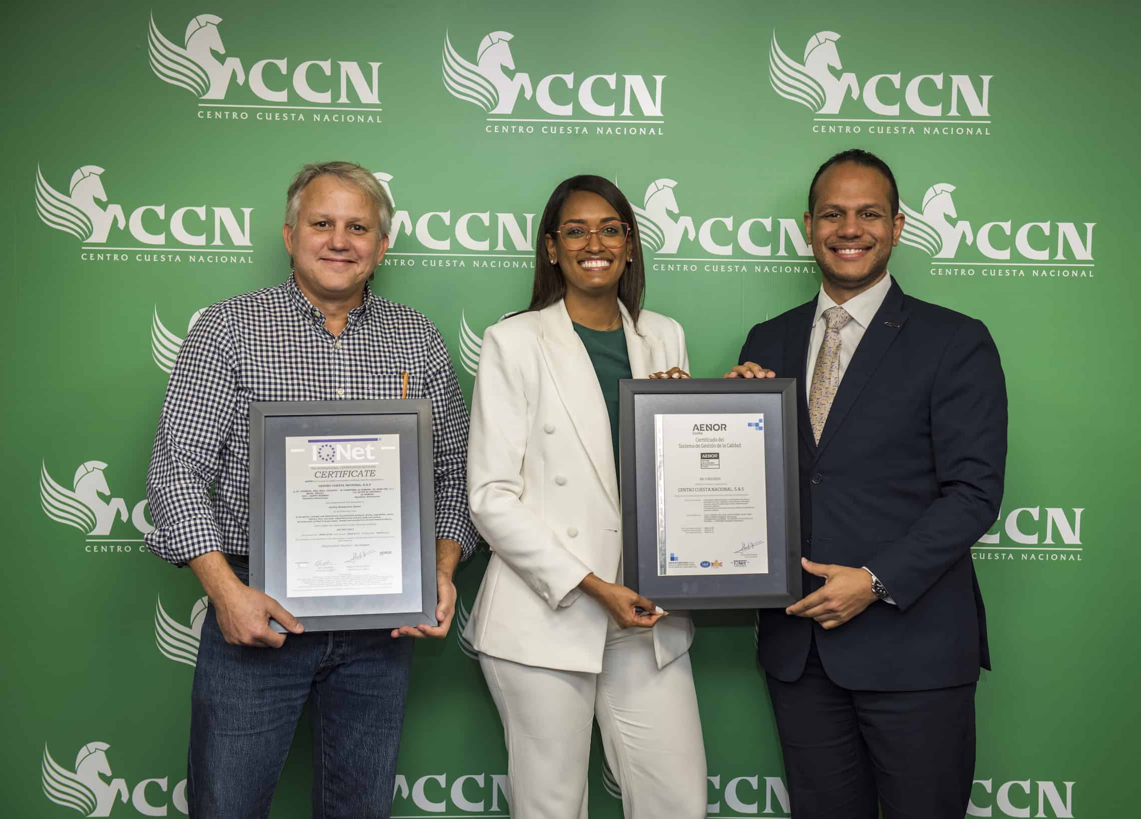Manuel Morillo, Patricia Puello y Ariel Espejo Combes.