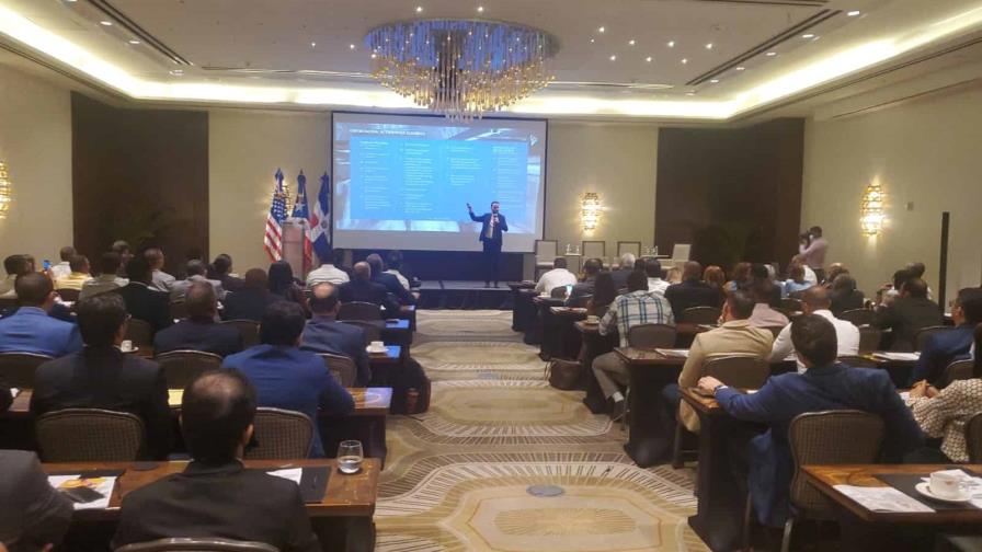 Presentan oportunidades para dominicanos invertir en Puerto Rico