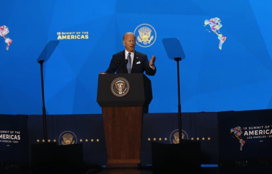 Biden advierte de que la inmigración irregular es inaceptable