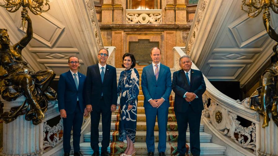 Banco Popular presenta libro y plataforma multimedia en Feria del Libro de Madrid