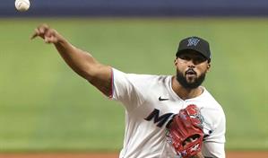 Sandy Alcántara logra su décimo triunfo del año