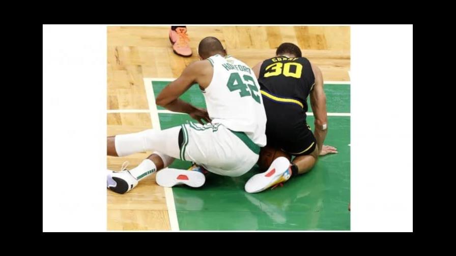 VÍDEO | Lesión de Curry es leve; anuncia jugará el cuarto partido el viernes