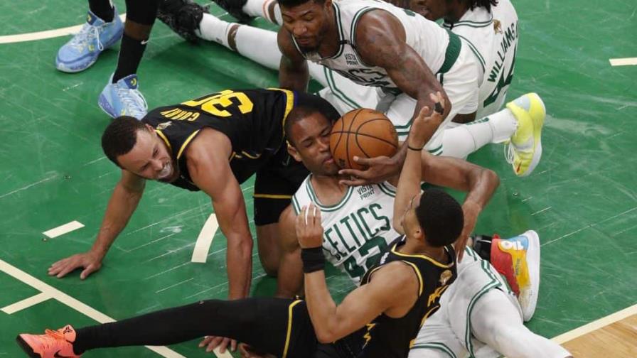 ¿Porqué la pista de los Celtics es de distintos colores? ¿Porqué la pista de los Celtics es de distintos colores?