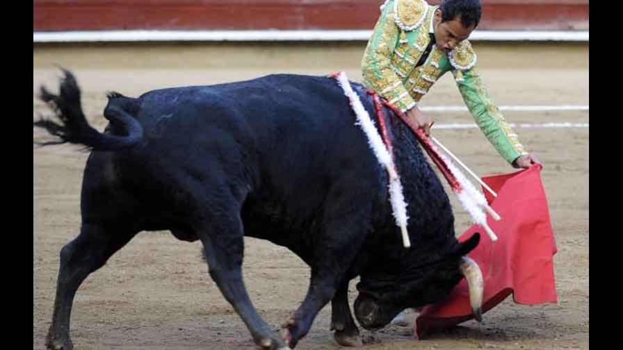 Juez suspende indefinidamente las corridas de toros en mayor plaza de México