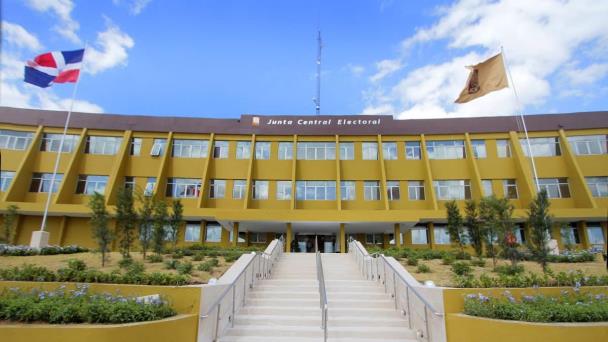 La JCE dispone actual cédula se use en elecciones del 2024