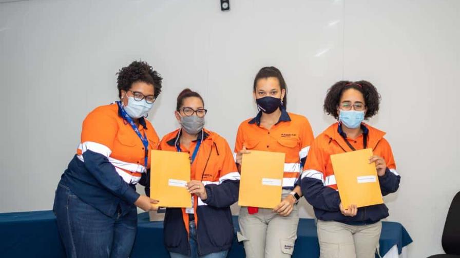 Barrick Pueblo Viejo convoca estudiantes universitarios a su Programa de Pasantes Barrick Pueblo Viejo convoca estudiantes universitarios a su Programa de Pasantes