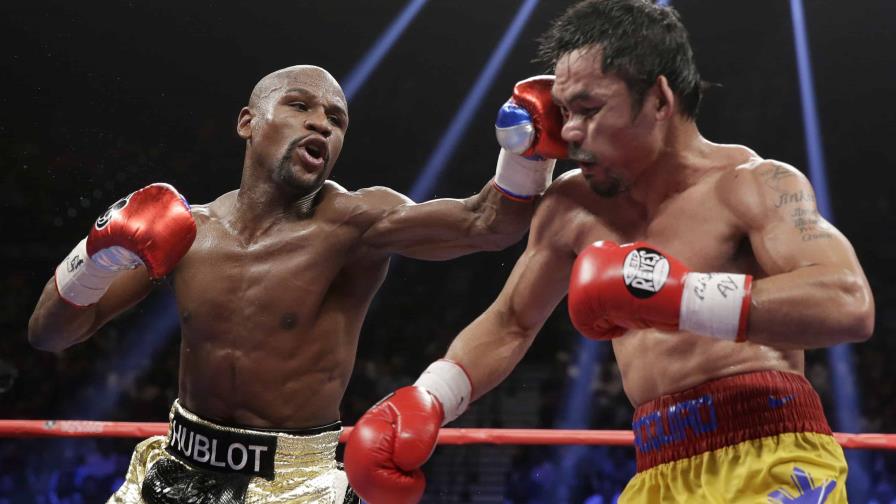 Multitud de nuevos miembros de Salón de la Fama del Boxeo