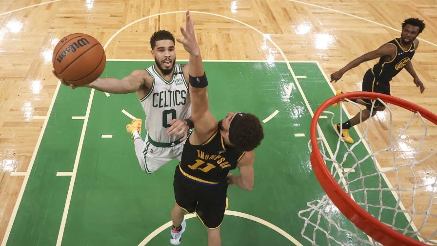 La hora de Tatum: el astro de Celtics de Boston jura recuperarse