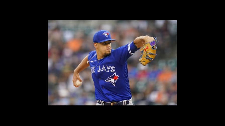 Azulejos respaldan a Berríos y vapulean a Tigres