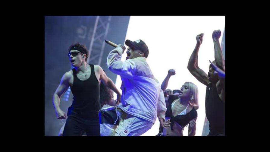 Rauw Alejandro puso a “perrear” a más de 15.000 personas en Fuengirola Rauw Alejandro puso a “perrear” a más de 15.000 personas en Fuengirola