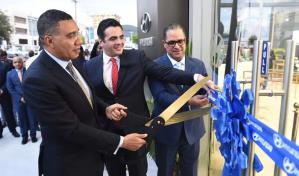 Magna Motors celebra su séptimo aniversario en Jamaica con nuevo showroom de clase mundial