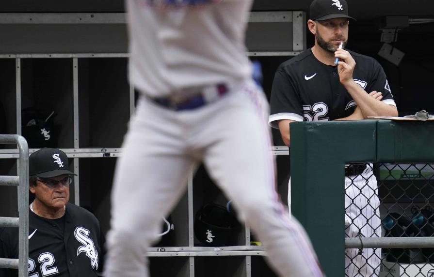 VÍDEO | Vigilantes ganan; público en Chicago pide despido de La Russa