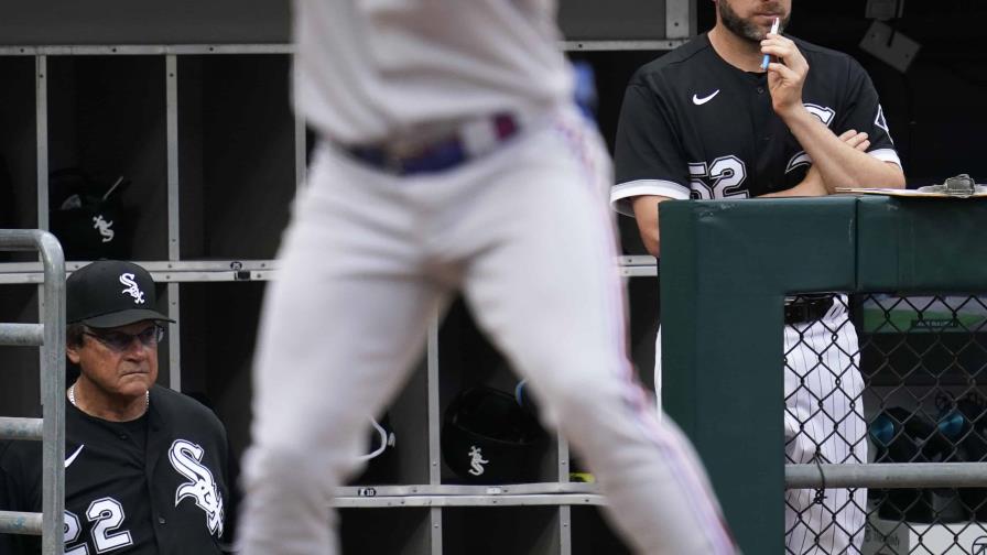 VÍDEO | Vigilantes ganan; público en Chicago pide despido de La Russa