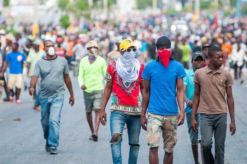Individuos armados toman el control del Palacio de la Justicia en Haití