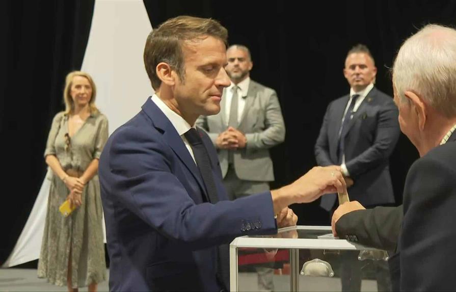 Macron se jugará su mayoría parlamentaria contra la izquierda en Francia