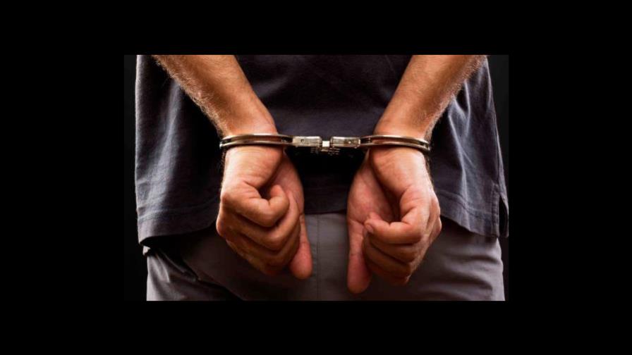 Un instructor de voleibol enviado a prisión acusado de violar a una adolescente