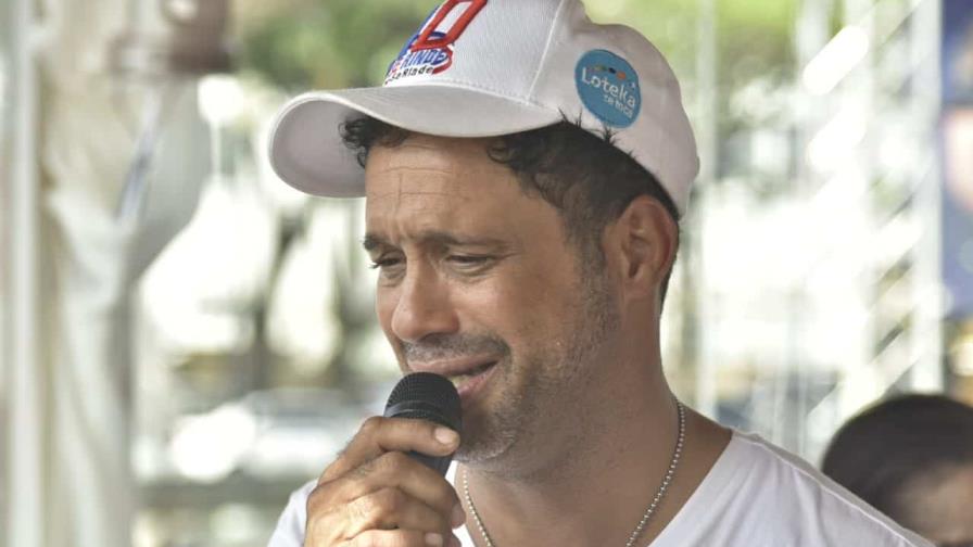 Carlos Silver revela la fecha de su nuevo intento de romper récord Guinnes de más horas cantando