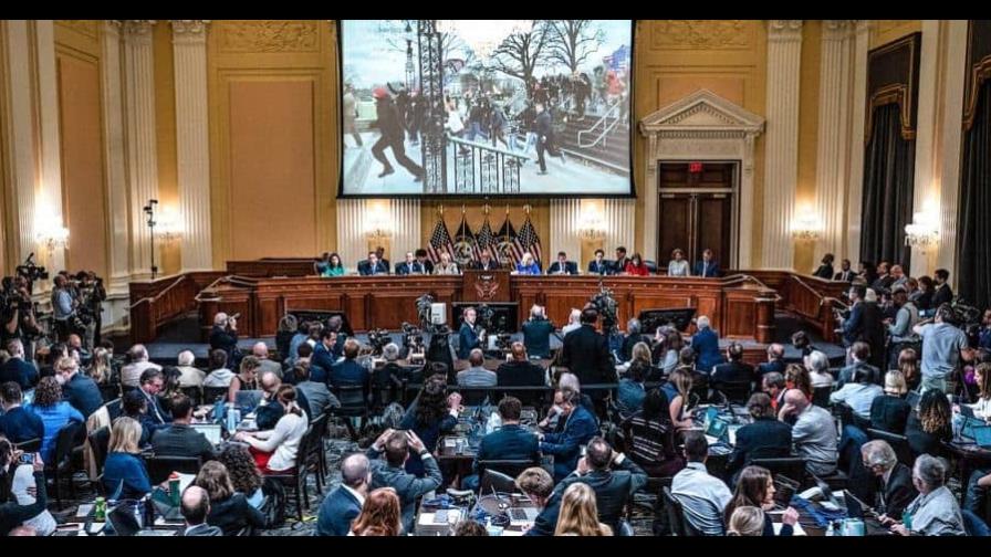 El comité que investiga asalto al Capitolio pospone su reunión del miércoles