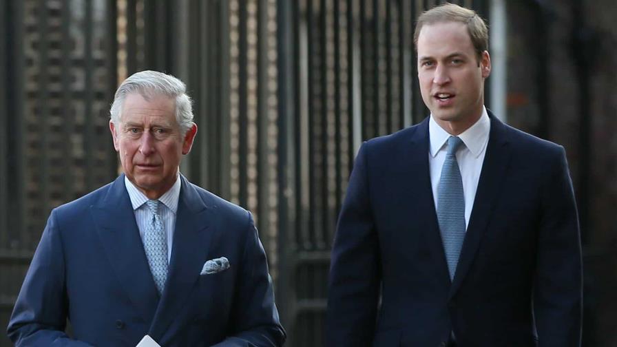 El príncipe Guillermo de Inglaterra cumple 40 años compitiendo en popularidad con su padre