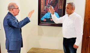 Danilo Medina juramenta regidor del PRM de San José de las Matas