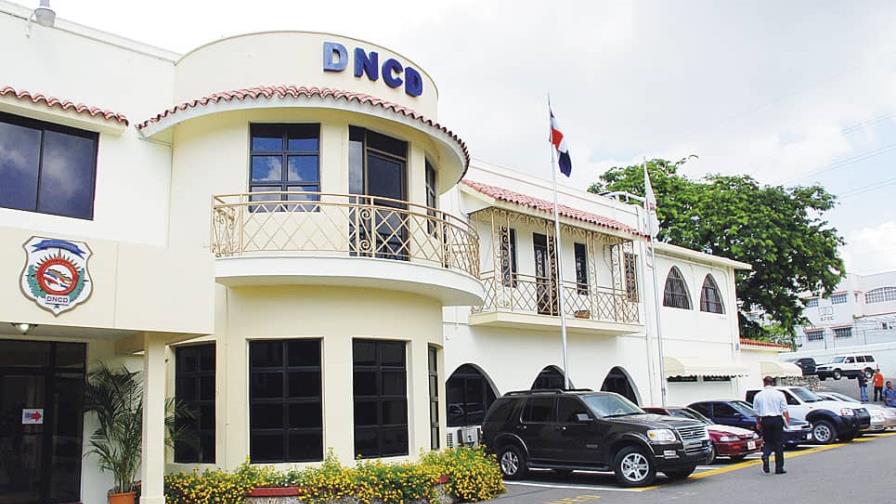 DNCD recluta hombres jóvenes para que sean miembros de la institución