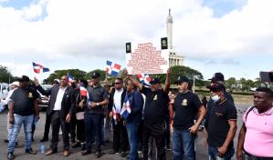 En Santiago policías y militares retirados exigen mejores condiciones de vida