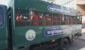 Camboya condena con hasta 8 años de prisión a medio centenar de opositores