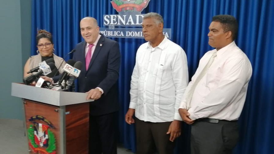 Senador Alexis Victoria Yeb informa entregará fondos “barrilito” a un patronato