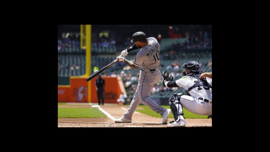 Moncada batea cinco hits en paliza de Medias Blancas a Tigres