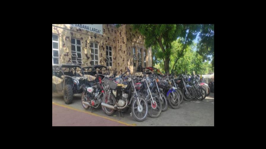 Cesfront recupera 32 motocicletas que desaprensivos intentaron trasladar hacia Haití Cesfront recupera 32 motocicletas que desaprensivos intentaron trasladar hacia Haití