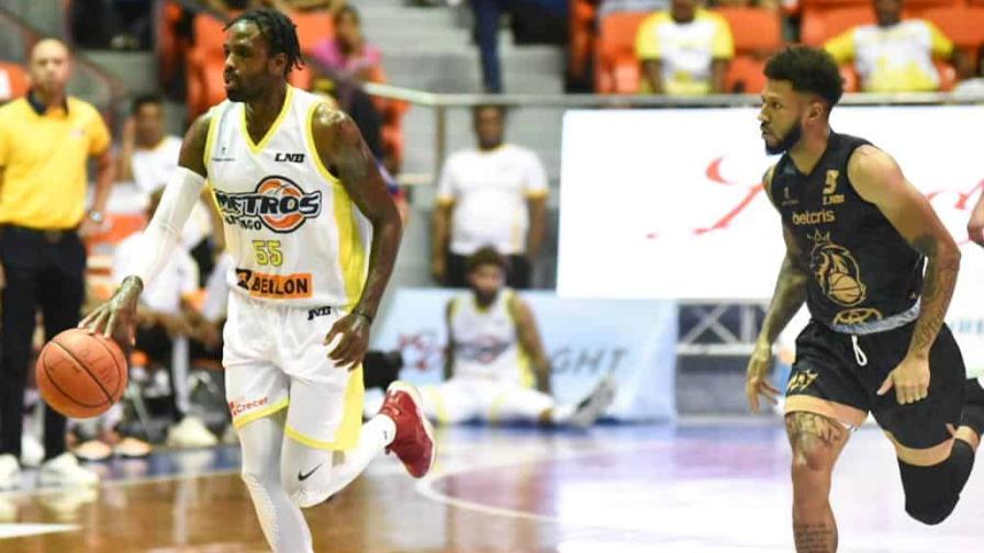 Los Metros ganan serie particular a Leones con gran debut de Galloway