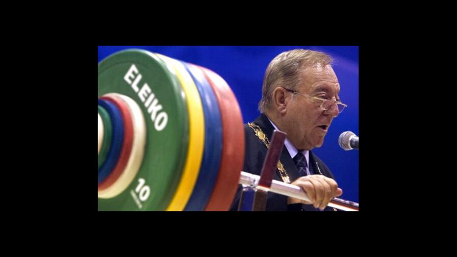 Ex presidente de halterofilia es suspendido de por vida