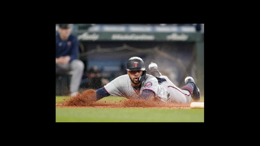 Ryan Jeffers pega un hit clave en la victoria de los Mellizos