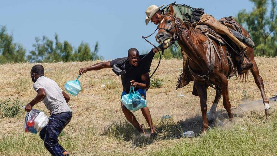 EEUU castigará a agentes fronterizos que azotaron a migrantes haitianos en la frontera de México