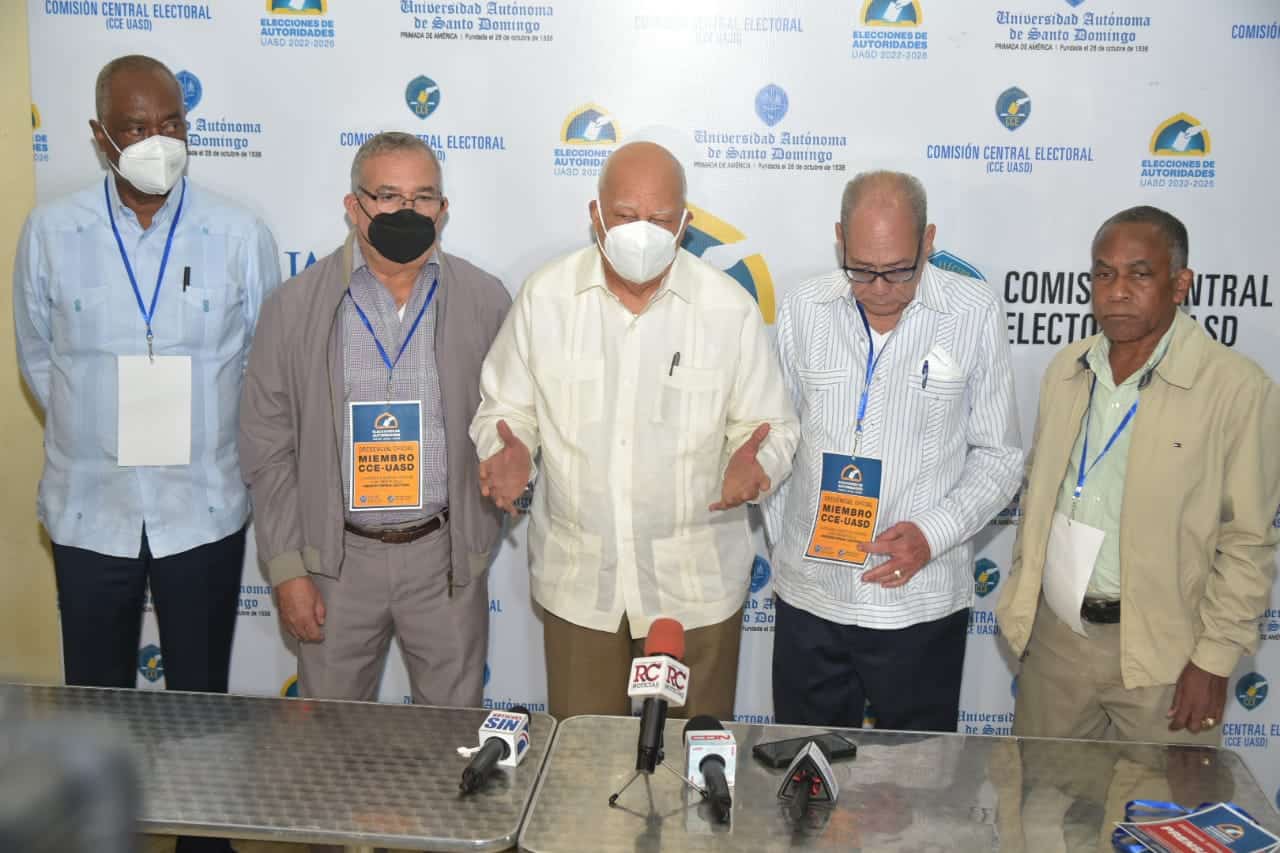 La Comisión Central Electoral de la Universidad Autónoma de Santo Domingo (UASD).
