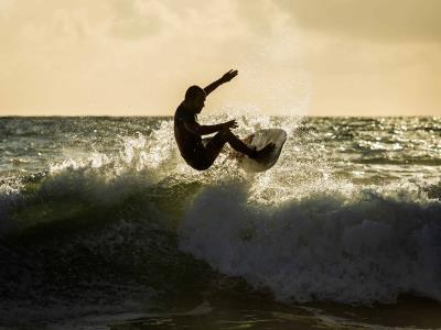 Las cinco playas de República Dominicana ideales para surf y esnórquel